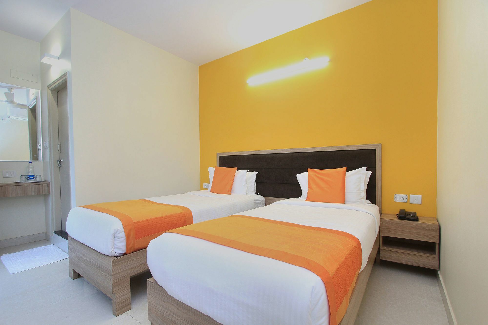 Hotel O Golden Inn Near Cubbon Park Bangalore Luaran gambar